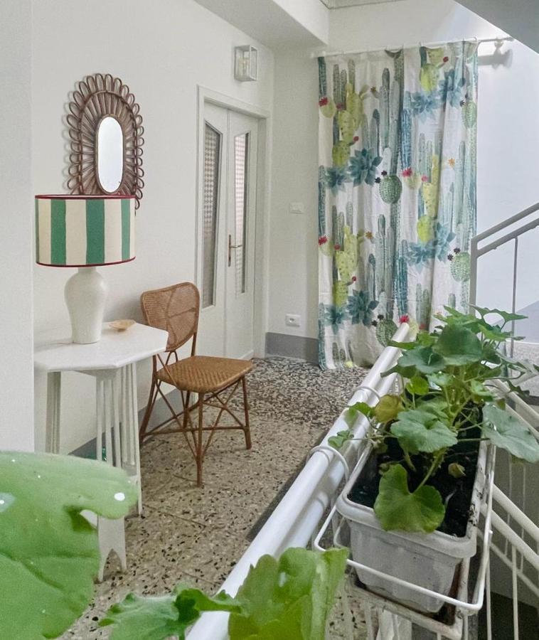 Miralago Casa Vacanze Riva di Solto Luaran gambar