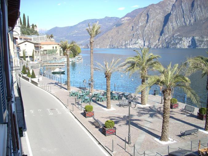 Miralago Casa Vacanze Riva di Solto Bilik gambar